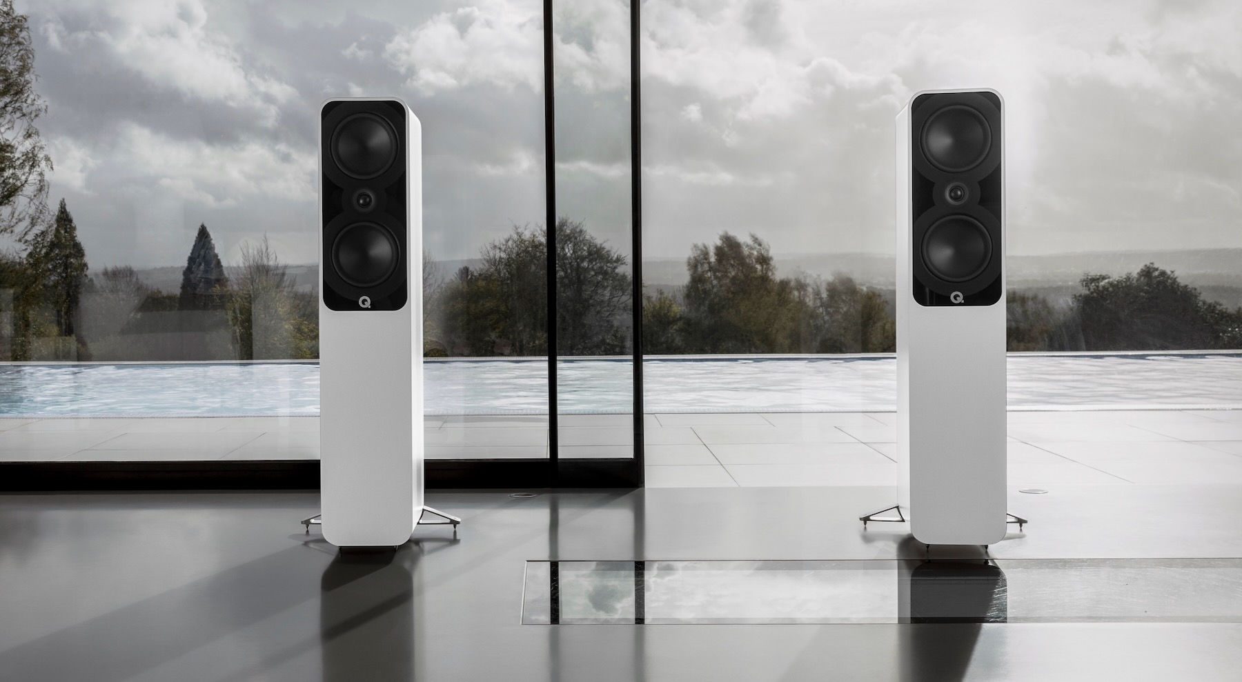 q-acoustics-5040-in-white-no-grille
