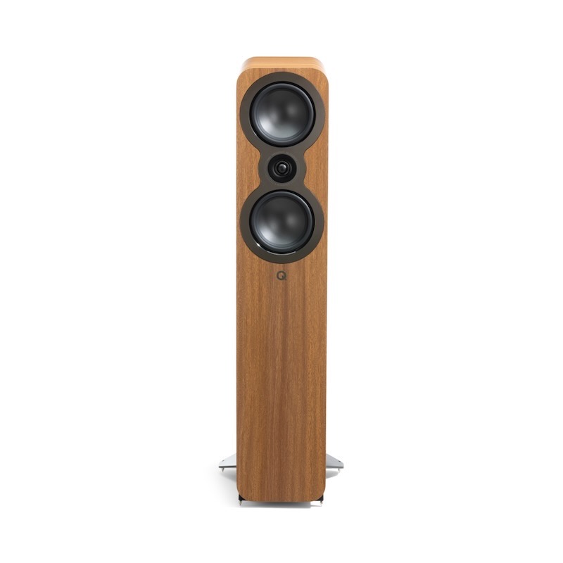 Q Acoustics 3040c in pin oak